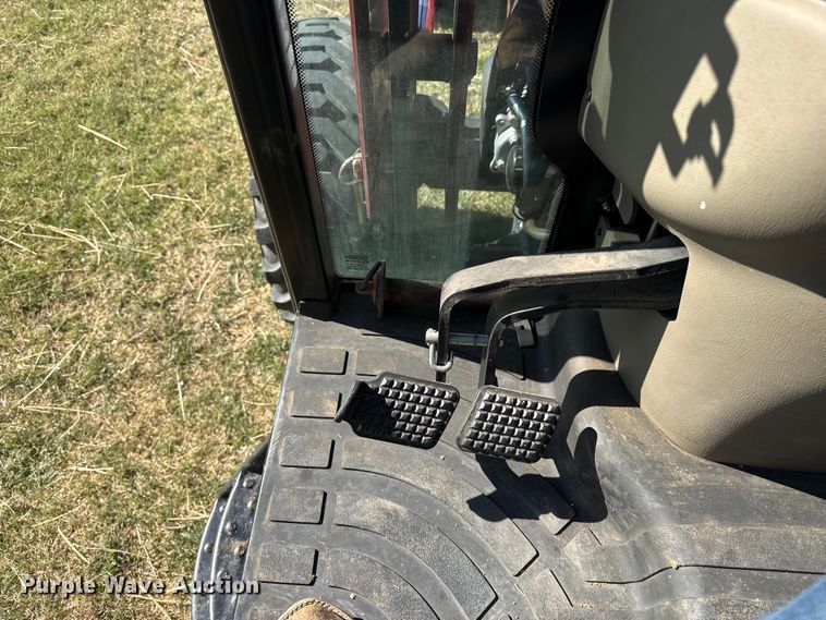 image for item DZ5428 2018 Case IH Farmall 55C MFWD tractor