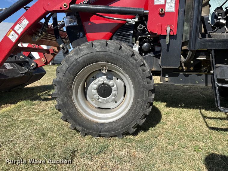 image for item DZ5428 2018 Case IH Farmall 55C MFWD tractor