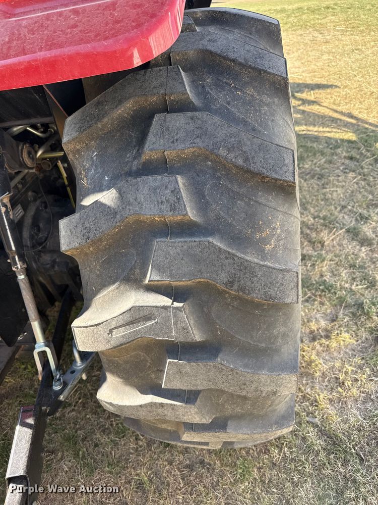 image for item DZ5428 2018 Case IH Farmall 55C MFWD tractor