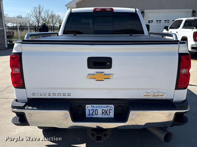 image for item DZ5429 2018 Chevrolet 2500HD High Country Crew Cab pickup truck