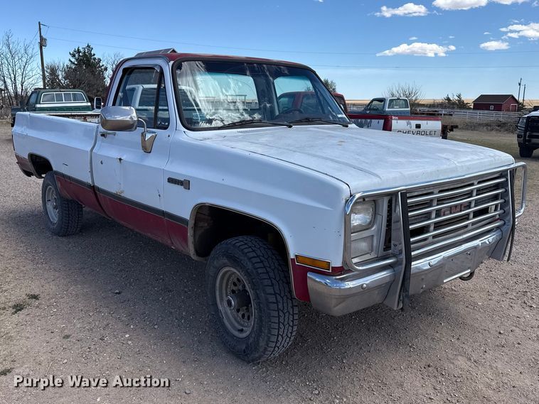 image for item DZ5432 1987 GMC Sierra 1500 pickup truck