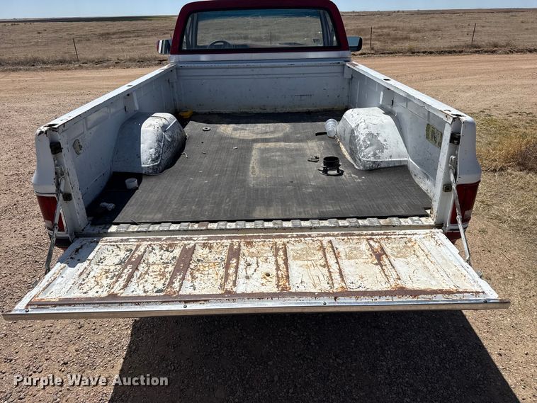 image for item DZ5432 1987 GMC Sierra 1500 pickup truck