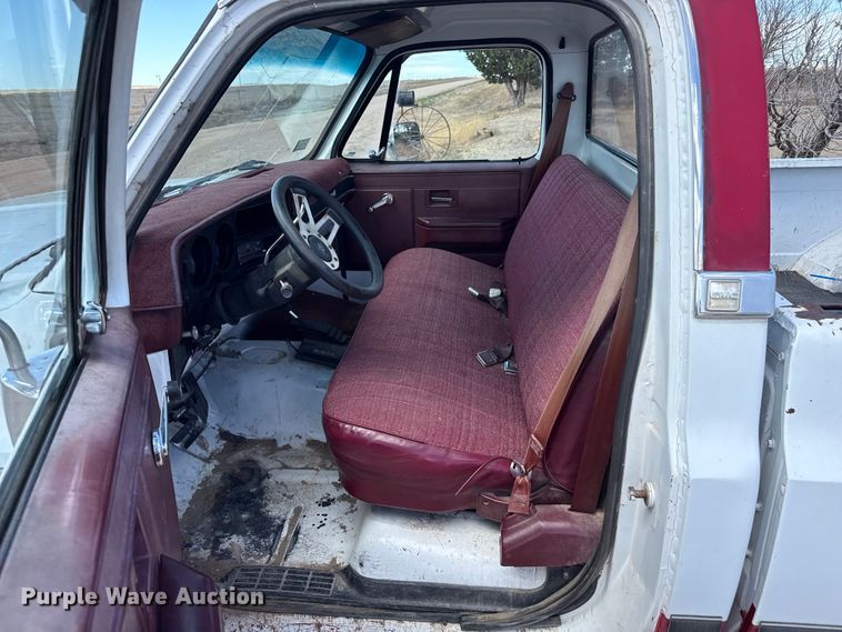 image for item DZ5432 1987 GMC Sierra 1500 pickup truck