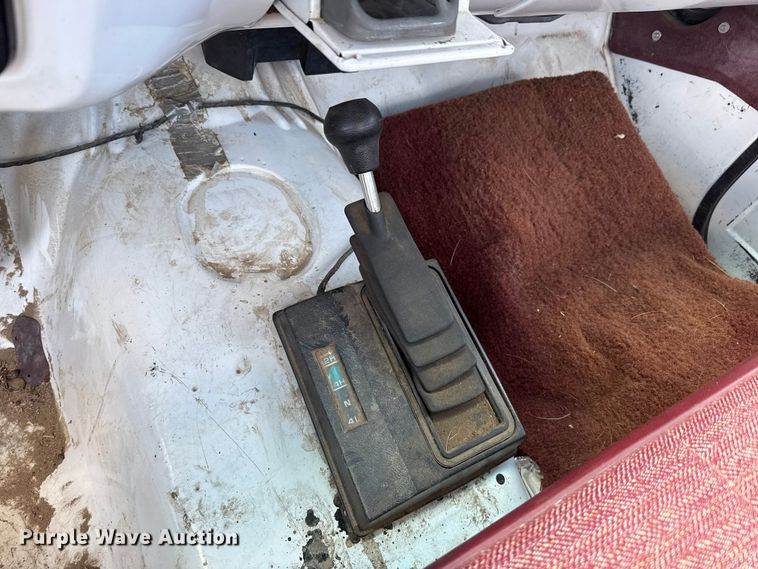 image for item DZ5432 1987 GMC Sierra 1500 pickup truck