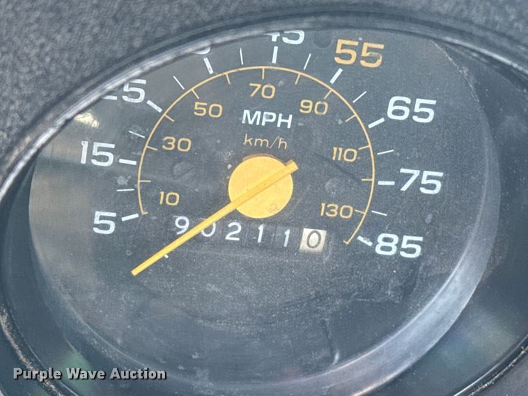 image for item DZ5432 1987 GMC Sierra 1500 pickup truck