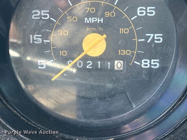 image for item DZ5432 1987 GMC Sierra 1500 pickup truck