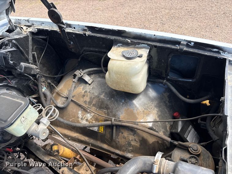 image for item DZ5432 1987 GMC Sierra 1500 pickup truck