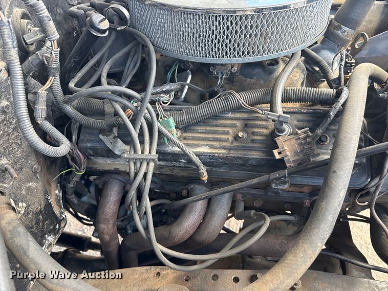 image for item DZ5432 1987 GMC Sierra 1500 pickup truck