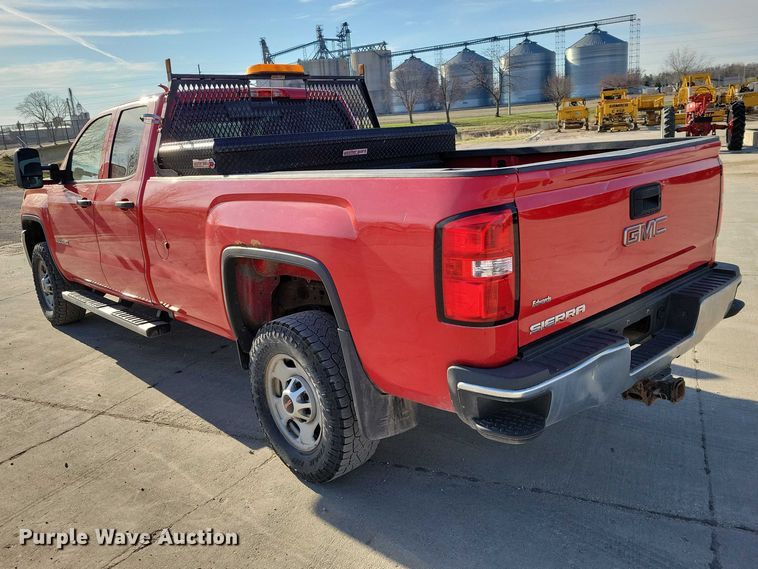 image for item DZ6982 2017 GMC Sierra 2500HD Ext. Cab pickup truck