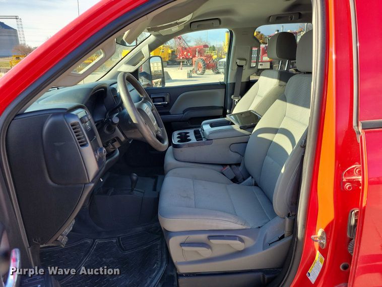 image for item DZ6982 2017 GMC Sierra 2500HD Ext. Cab pickup truck