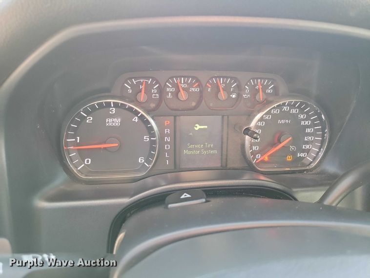 image for item DZ6982 2017 GMC Sierra 2500HD Ext. Cab pickup truck