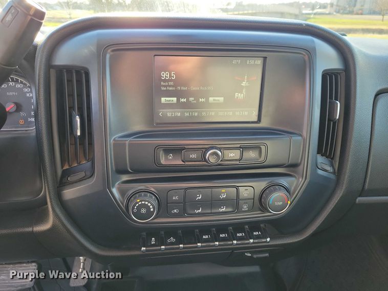 image for item DZ6982 2017 GMC Sierra 2500HD Ext. Cab pickup truck