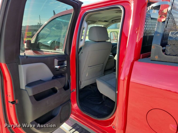 image for item DZ6982 2017 GMC Sierra 2500HD Ext. Cab pickup truck