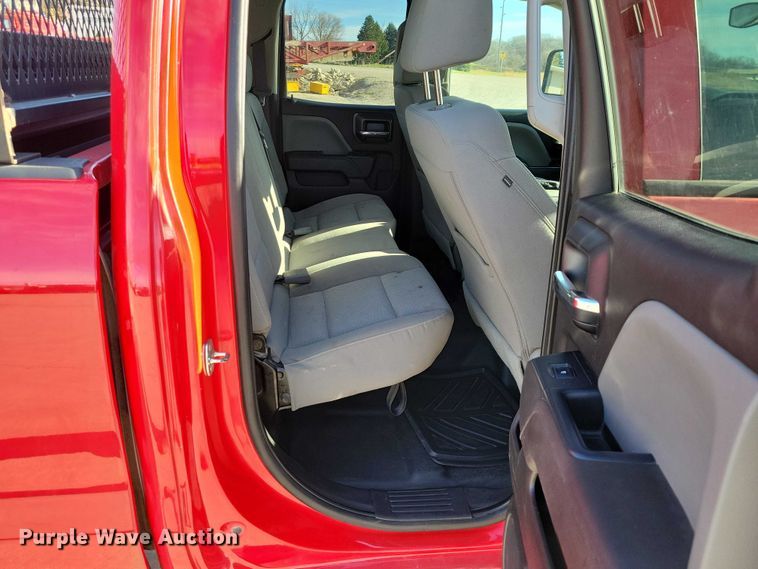 image for item DZ6982 2017 GMC Sierra 2500HD Ext. Cab pickup truck