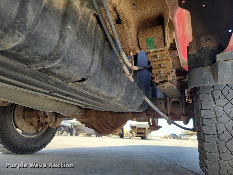 image for item DZ6982 2017 GMC Sierra 2500HD Ext. Cab pickup truck