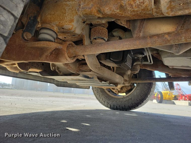 image for item DZ6982 2017 GMC Sierra 2500HD Ext. Cab pickup truck