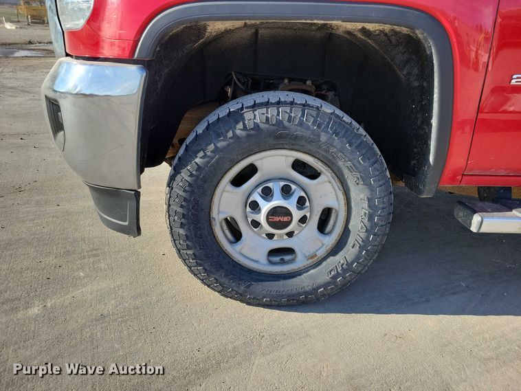 image for item DZ6982 2017 GMC Sierra 2500HD Ext. Cab pickup truck