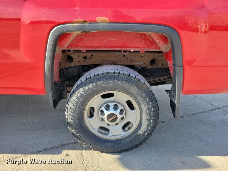 image for item DZ6982 2017 GMC Sierra 2500HD Ext. Cab pickup truck