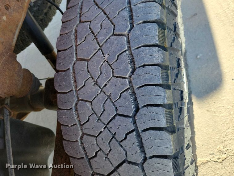 image for item DZ6982 2017 GMC Sierra 2500HD Ext. Cab pickup truck