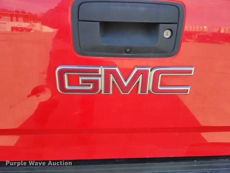 image for item DZ6982 2017 GMC Sierra 2500HD Ext. Cab pickup truck