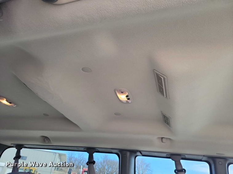 image for item DZ6983 2008 Chevrolet  Express 3500 van