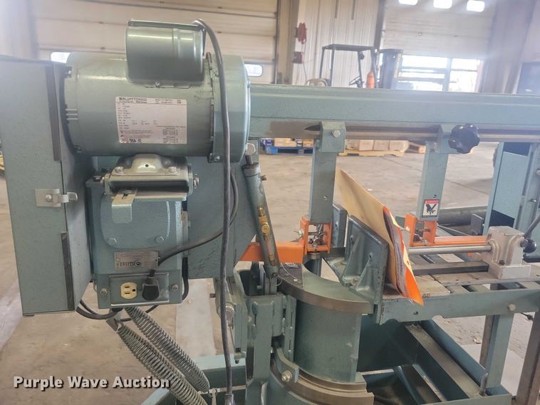 image for item DZ7001 Ellis 1800 Band saw