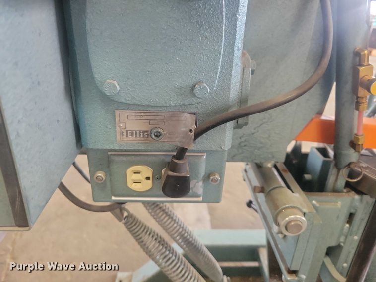 image for item DZ7001 Ellis 1800 Band saw