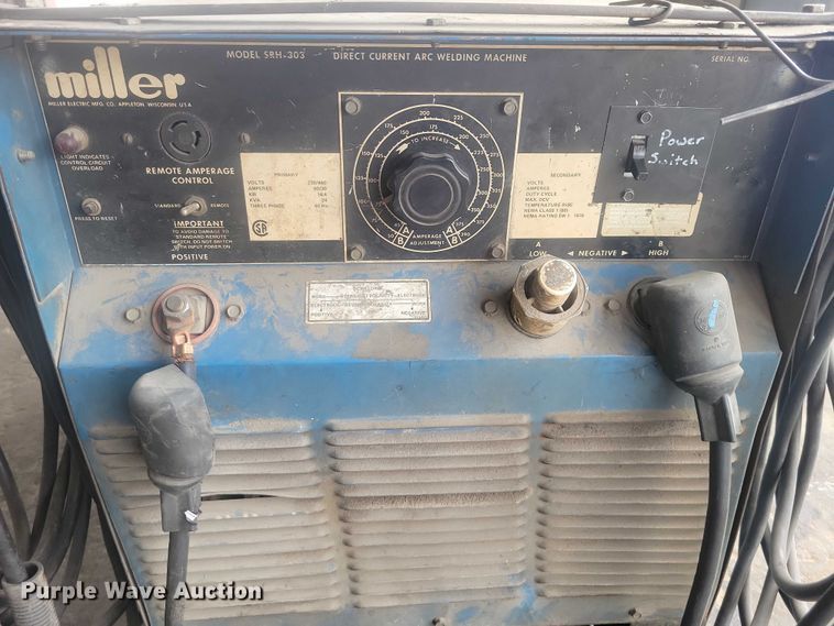 image for item DZ7007 Miller SRH-303 welder