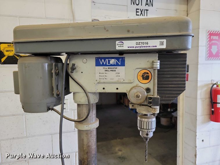 image for item DZ7016 Wilton 2530 drill press