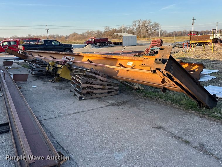 image for item EA4692 Abel-Howe overhead crane