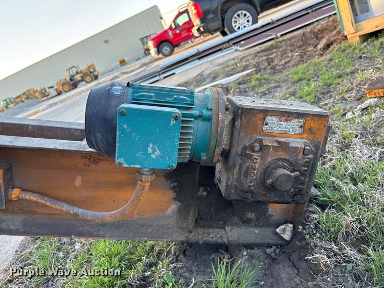 image for item EA4692 Abel-Howe overhead crane