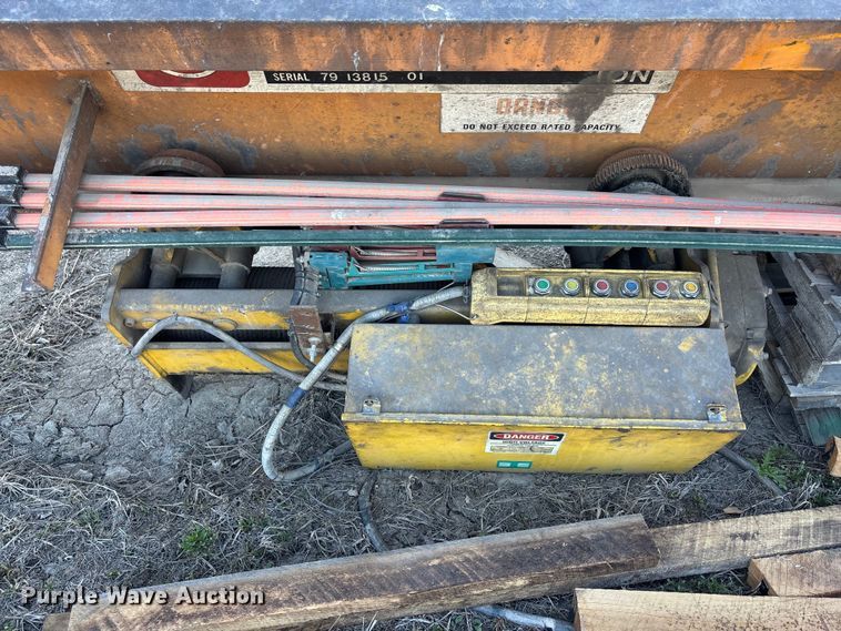 image for item EA4692 Abel-Howe overhead crane