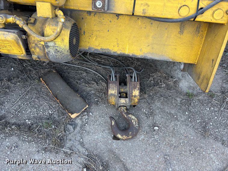 image for item EA4692 Abel-Howe overhead crane