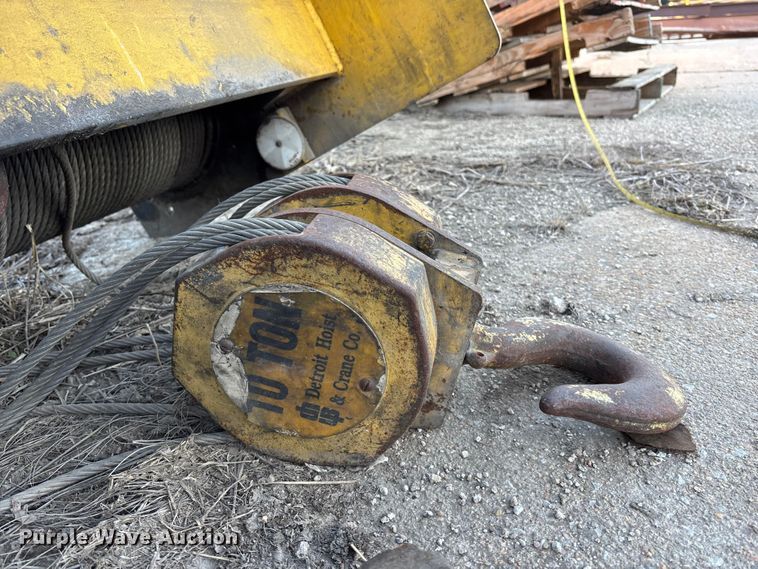 image for item EA4692 Abel-Howe overhead crane