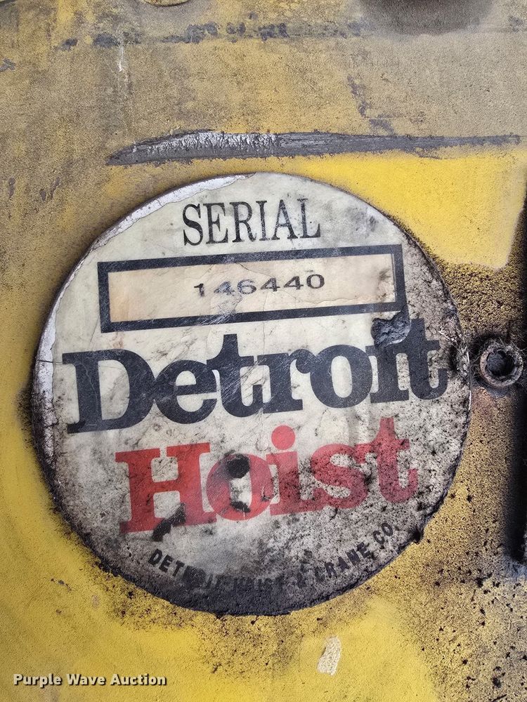 image for item EA4692 Abel-Howe overhead crane