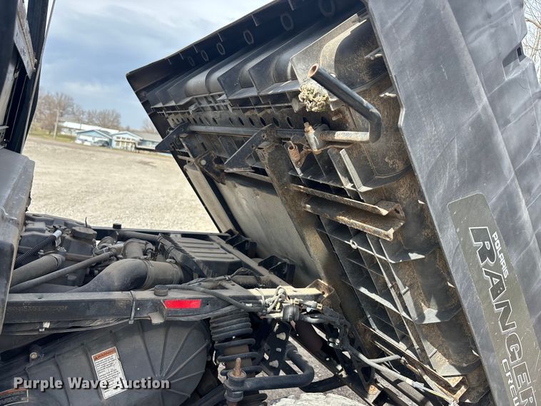 image for item EA4704 2015 Polaris Ranger crew 570 utility vehicle