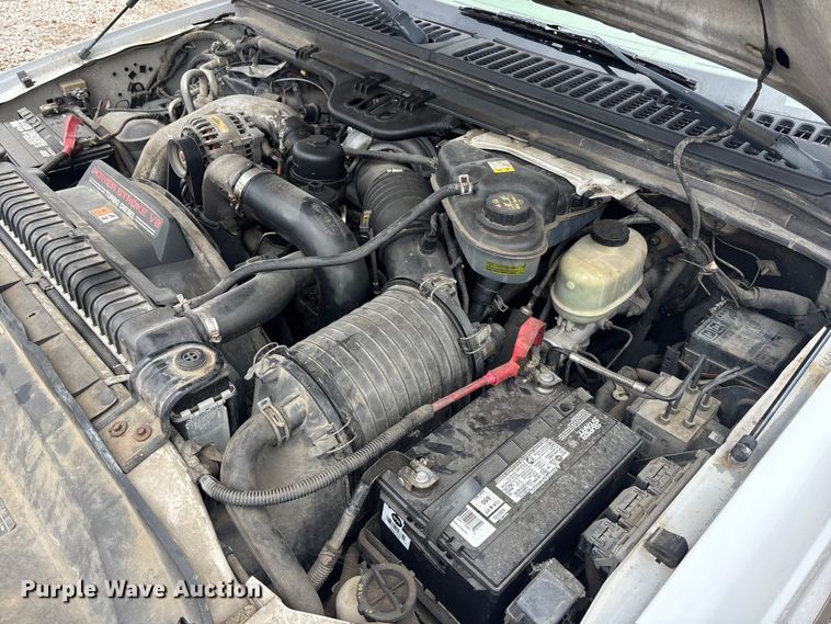 image for item EA4728 2005 Ford F250 Super Duty Crew Cab pickup truck