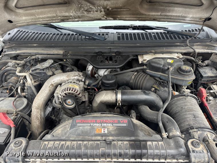 image for item EA4728 2005 Ford F250 Super Duty Crew Cab pickup truck