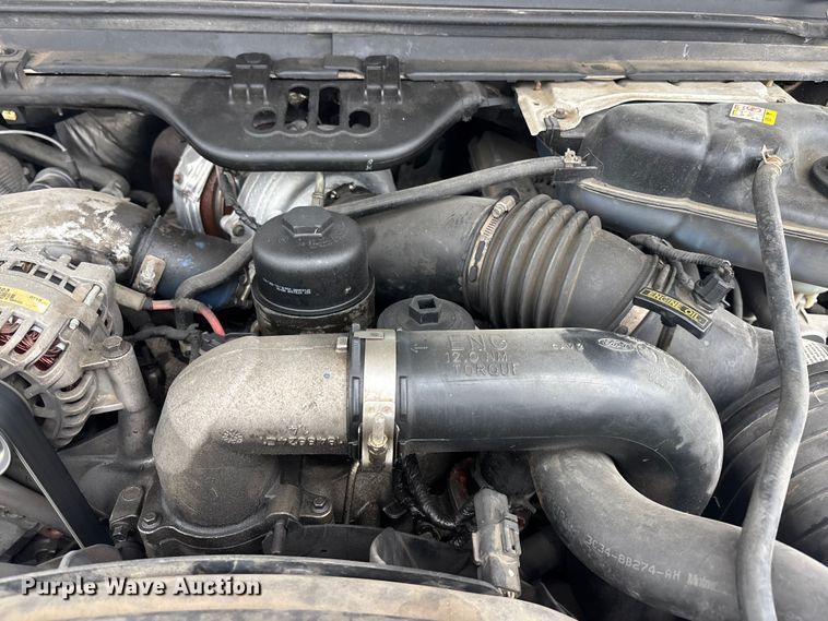 image for item EA4728 2005 Ford F250 Super Duty Crew Cab pickup truck