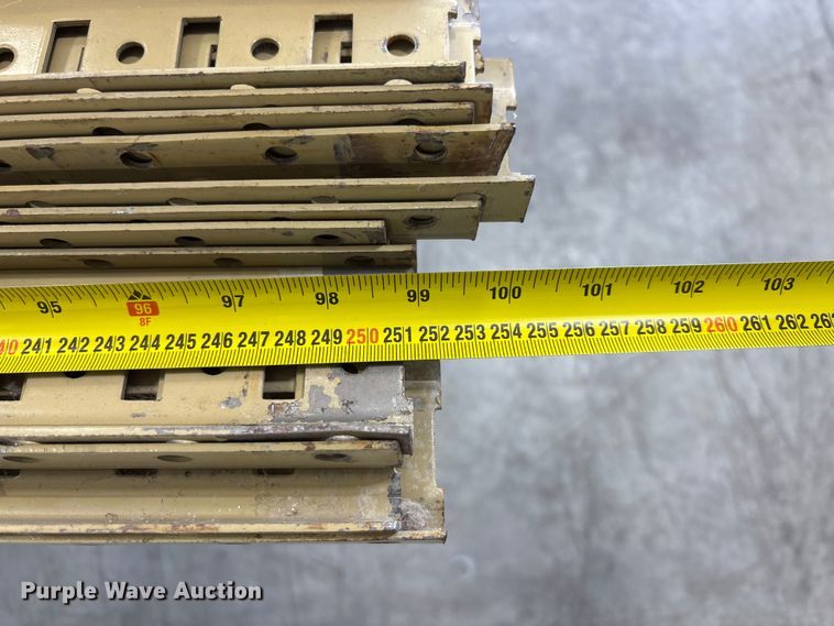 image for item EA4737 Metal shelving