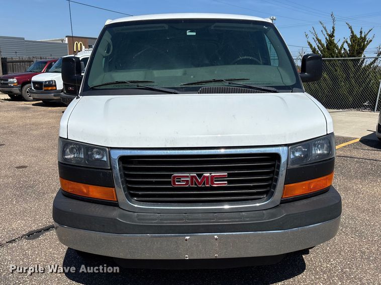 image for item EA4738 2015 GMC Savana van