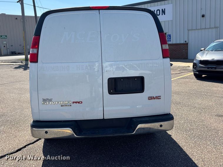 image for item EA4738 2015 GMC Savana van