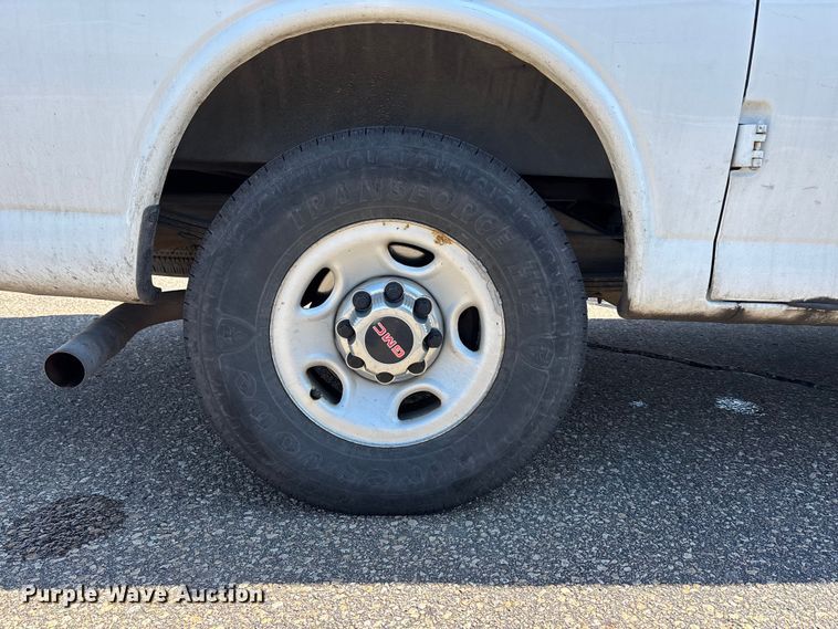 image for item EA4738 2015 GMC Savana van
