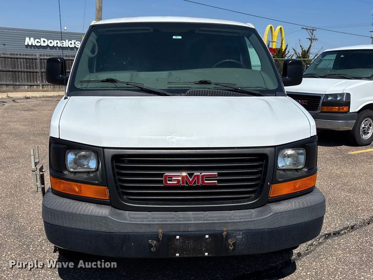 image for item EA4739 2015 GMC Savana van