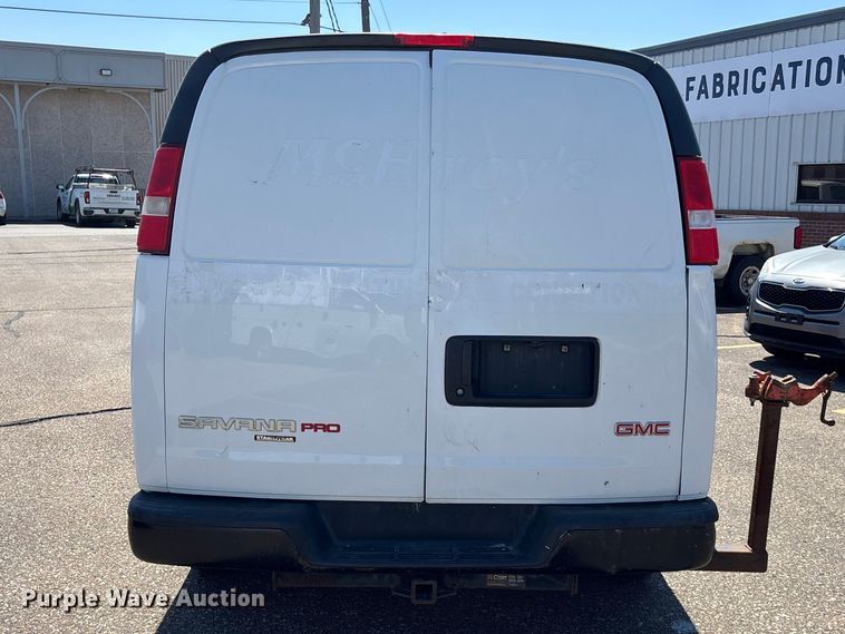 image for item EA4739 2015 GMC Savana van