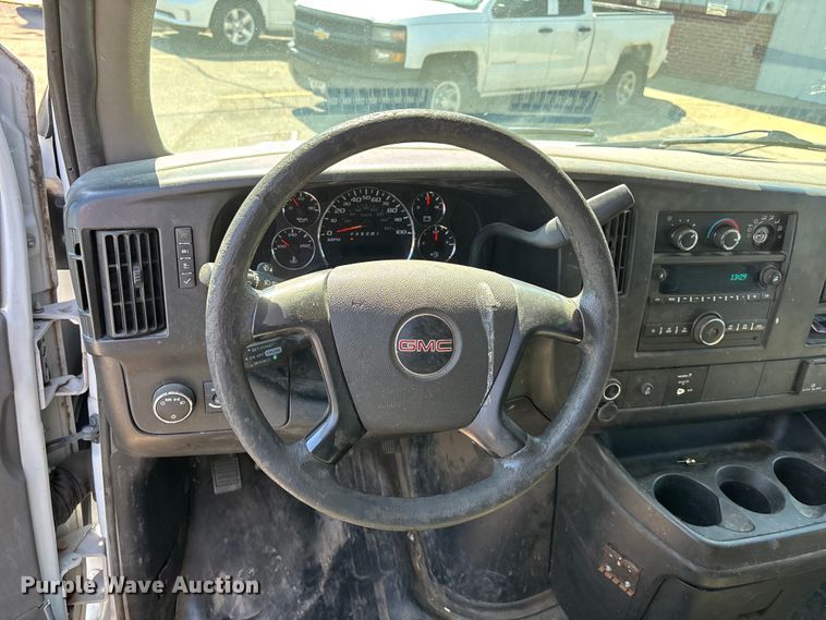 image for item EA4739 2015 GMC Savana van