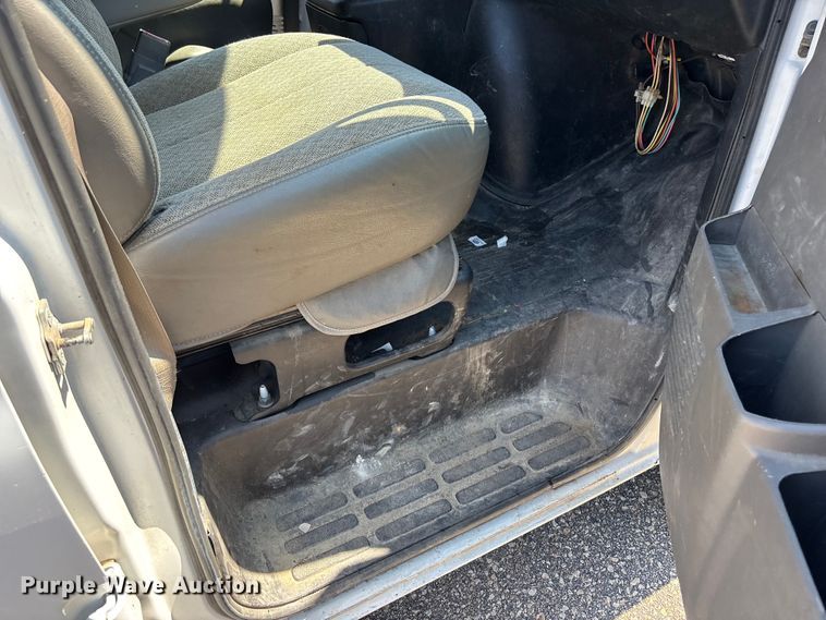 image for item EA4739 2015 GMC Savana van