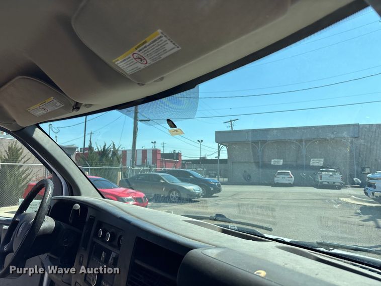 image for item EA4739 2015 GMC Savana van