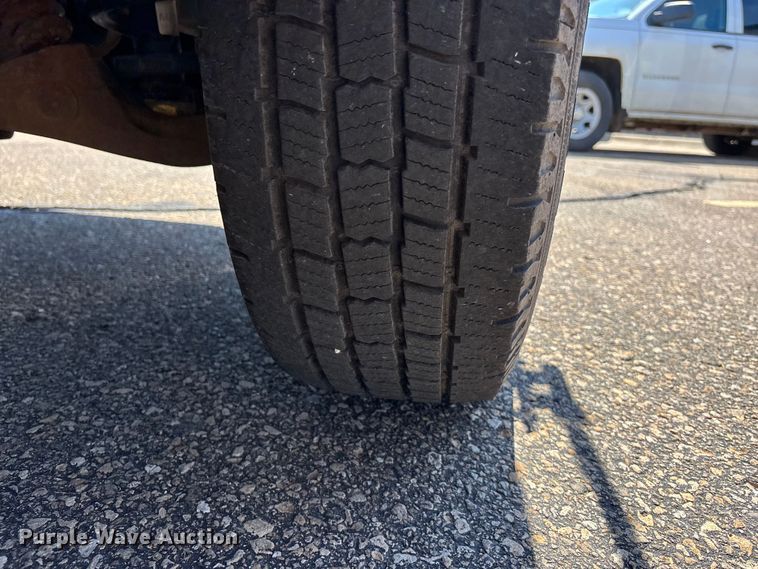 image for item EA4739 2015 GMC Savana van