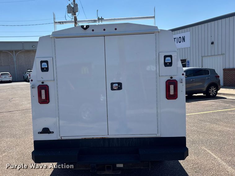 image for item EA4740 2019 GMC Savana utility van